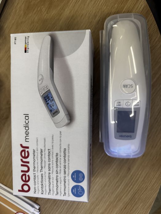 Безконтактен термометър Beurer FT90