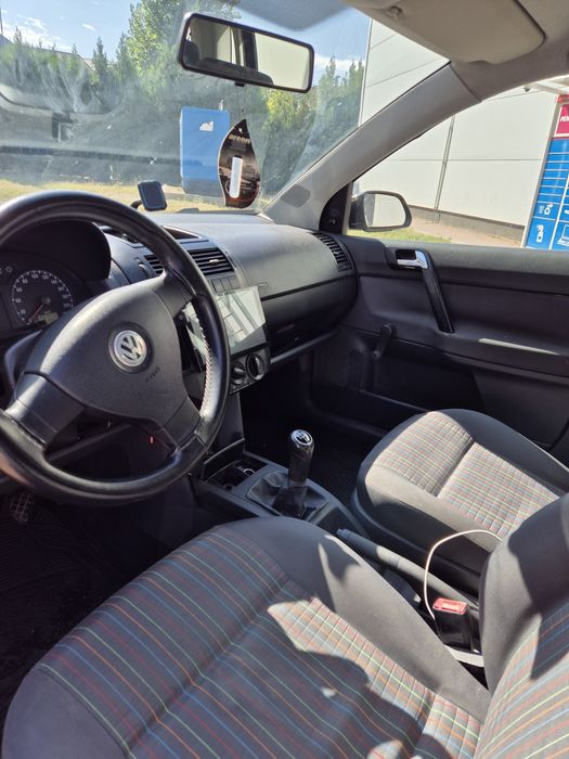 Volkswagen Polo 2009 – 1.4 benzină