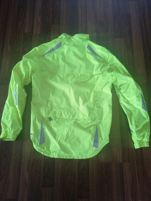 Geaca pentru alergare sau bicicleta