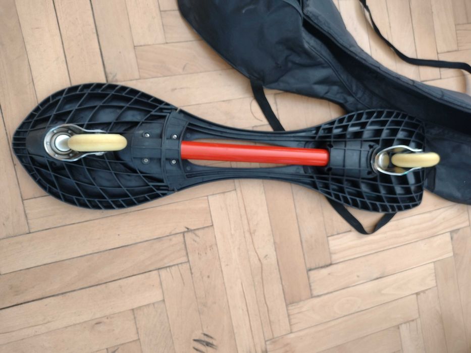 Скейтборд с две колела