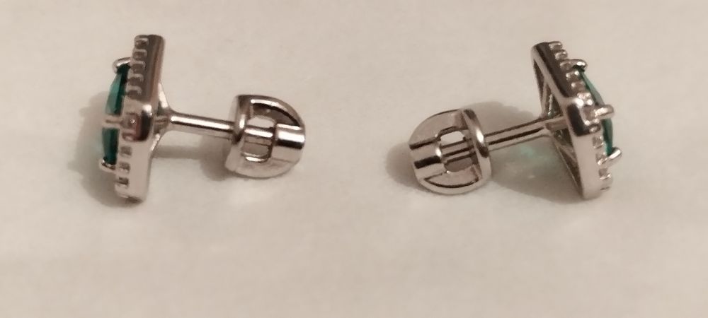Продам из серебра пусеты