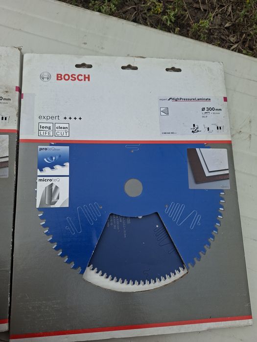 Disc circular 300 mm pentru lemn