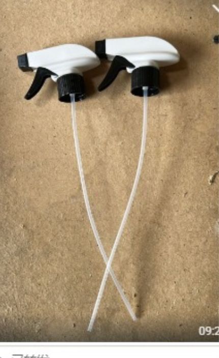 Триггеры распылители чёрные, чёрно-белые