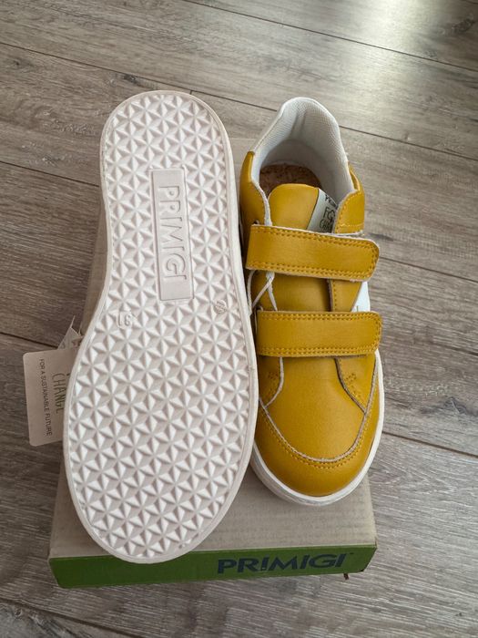 Детски кожени обувки