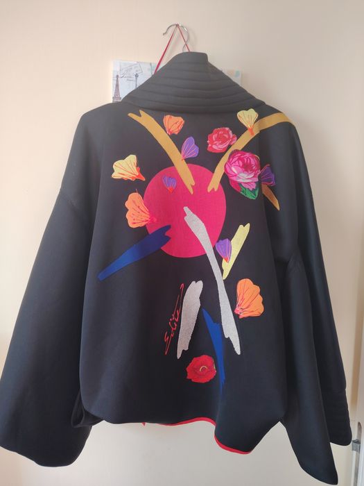 Kimono negru cu design floral