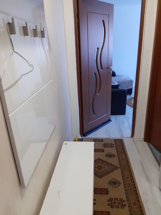 Vand apartament cu 2 camere