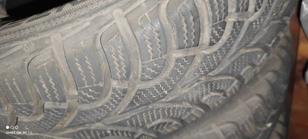 Vand urgent 4 envelope de iarna, Folosite pe 400 km. Ca noi.