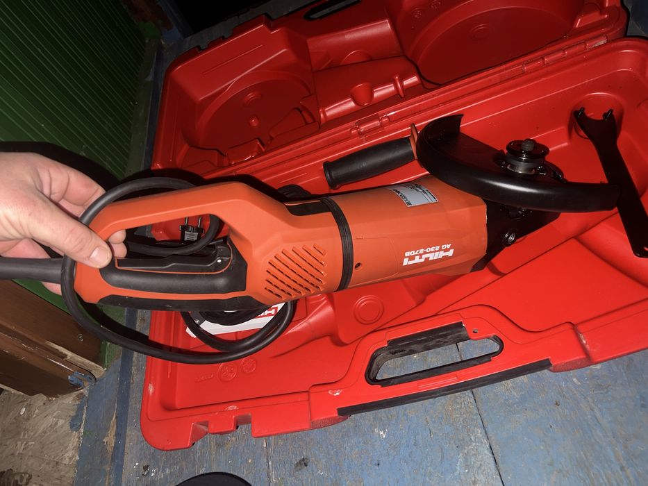 Vand sau schimb cu scule makita