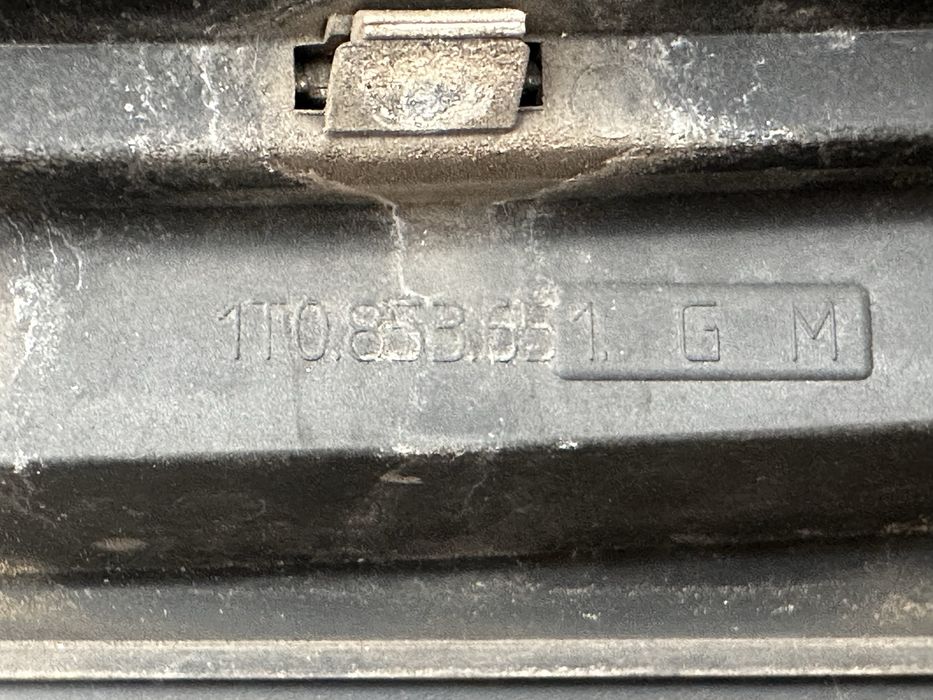 Решетка за Фолксваген Туаран facelift