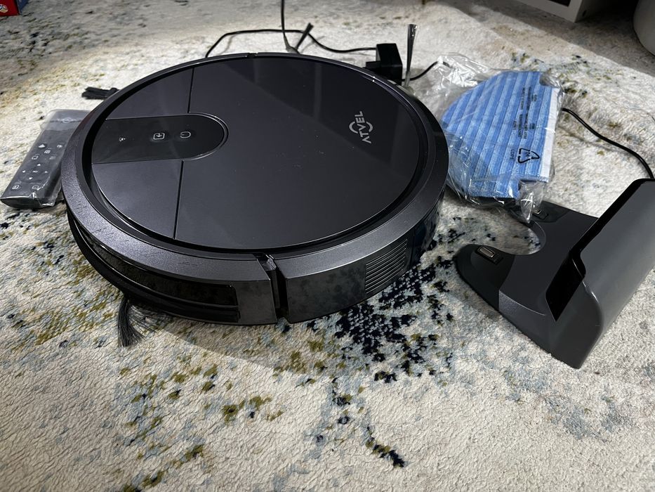 Продам робот пылесос(моющий)