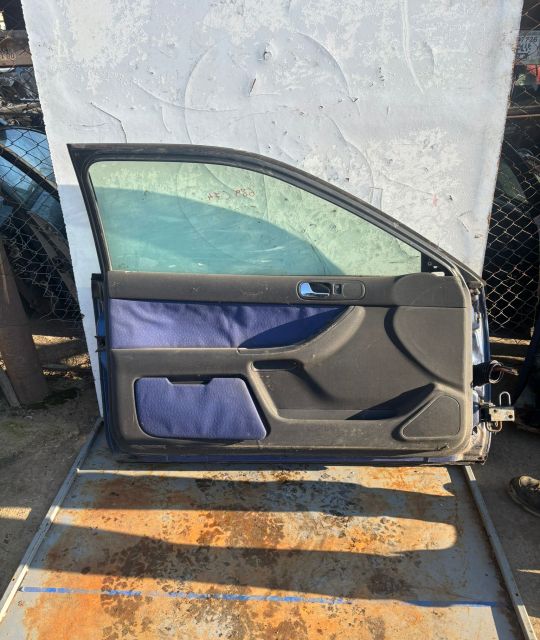 Usa stanga fata Volkswagen VW Golf a 3-a generatie