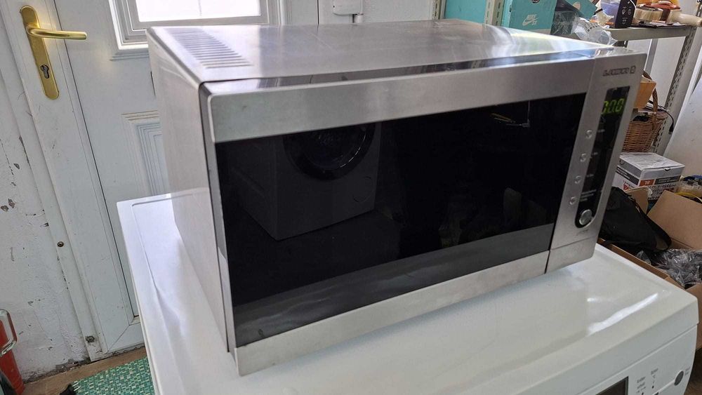 Cuptor cu microunde cu Grill Lamar full inox