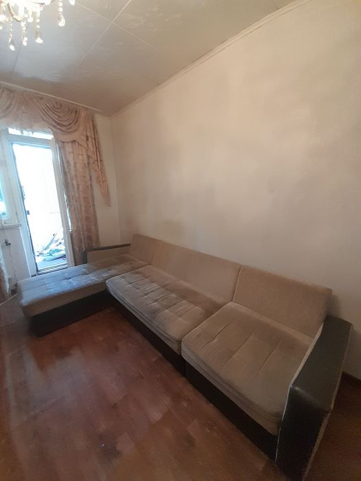 Продам диван угловой