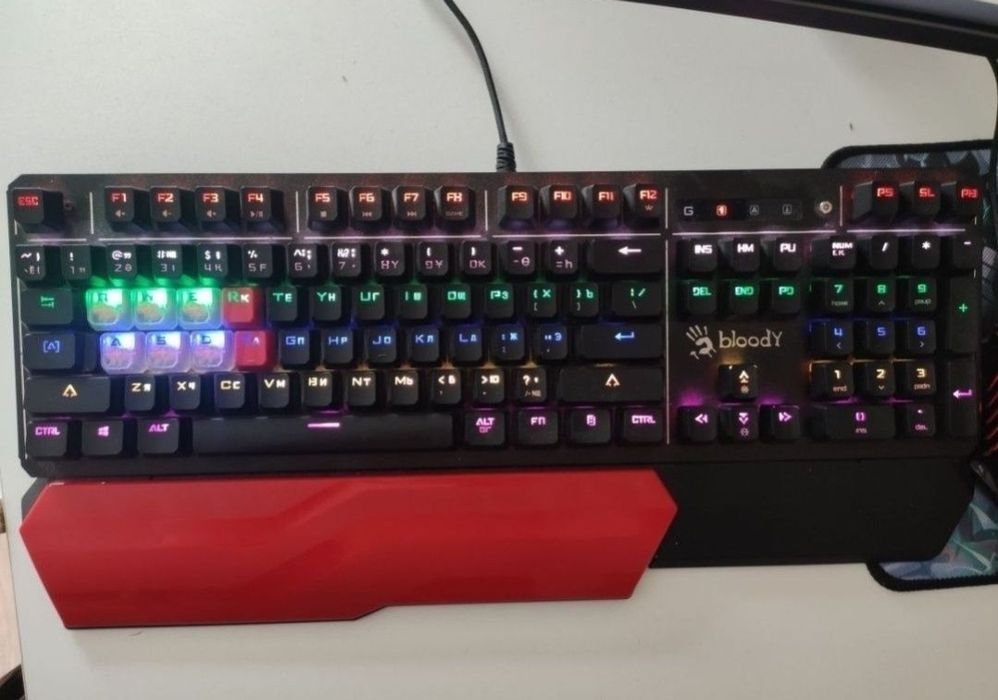 Клавиатура механическая