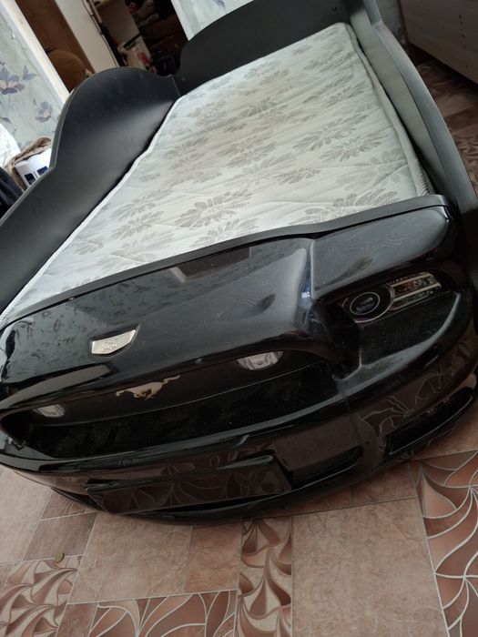 Продам машинку-кровать