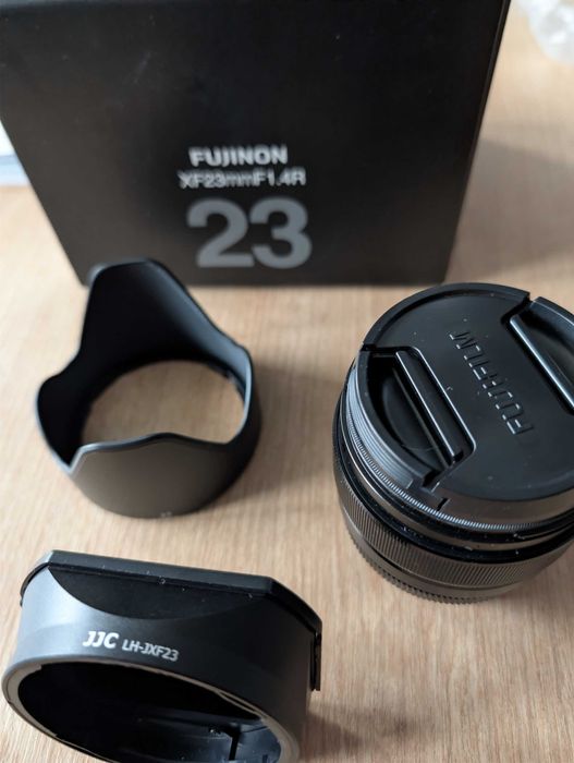 Обектив Fujifilm Fujinon XF 23mm F1.4 R