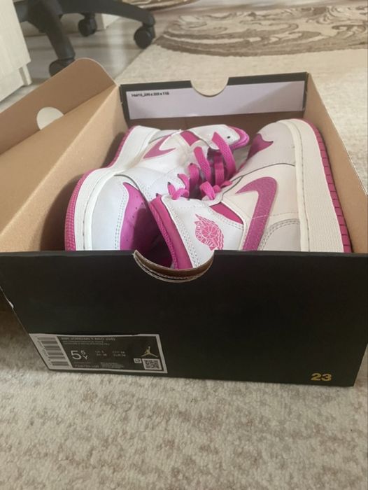 vand jordan 1 mid pink