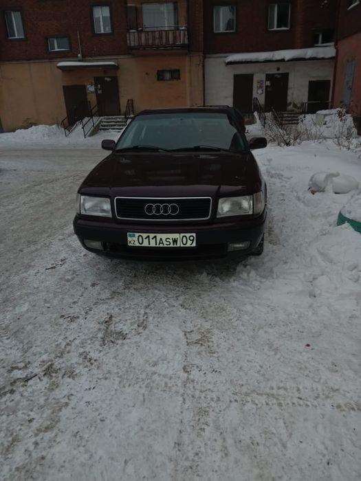 Продам машину  ауди 100 с4
