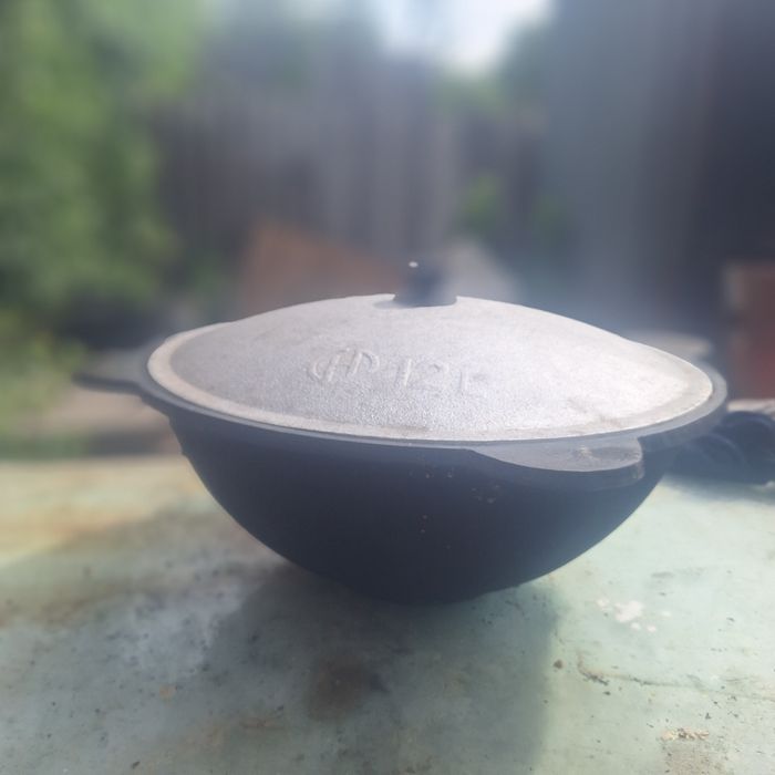 Продам казан чугунный