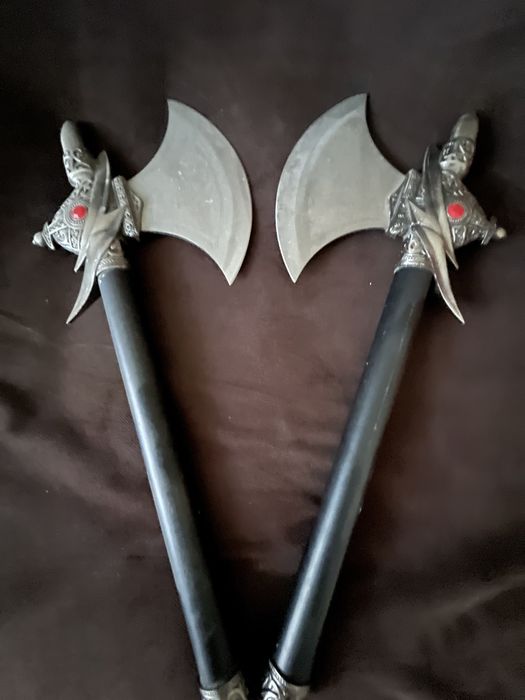 Топор сувенирный