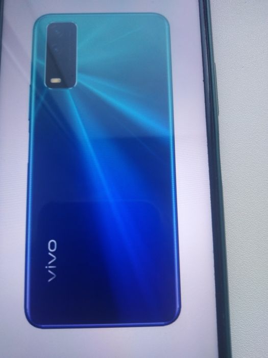 Продам телефон Vivo Y12s