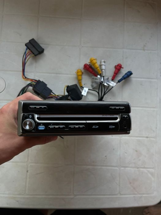 Vând Casetofon DX-VD-7756 BT