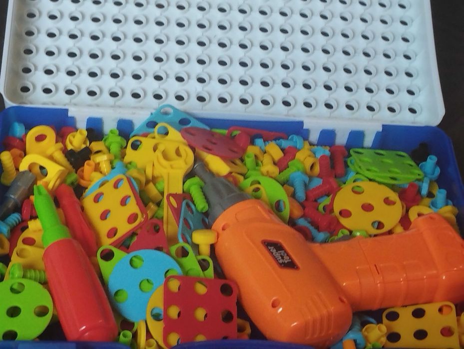 Занимателен сет 120 части+