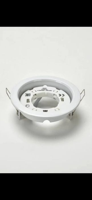 Продам потолочные светильники в трёх расцветка новые