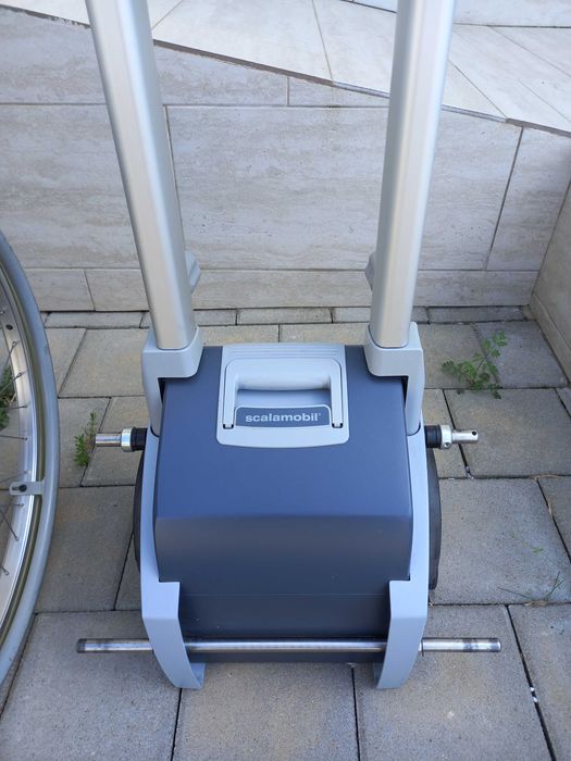 ELEVATOR electric pentru persoane cu handicap locomotor.