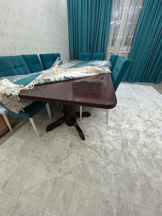 Продам стол со стульями!