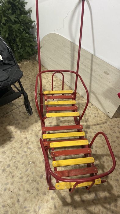Срочно продам санки