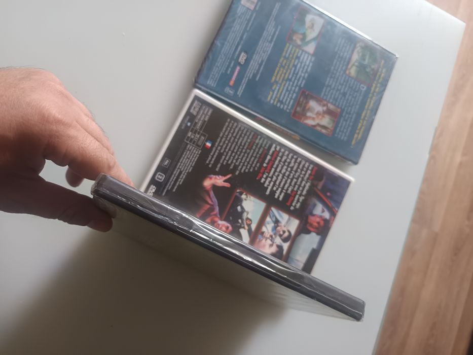Dvd uri filme sigilate