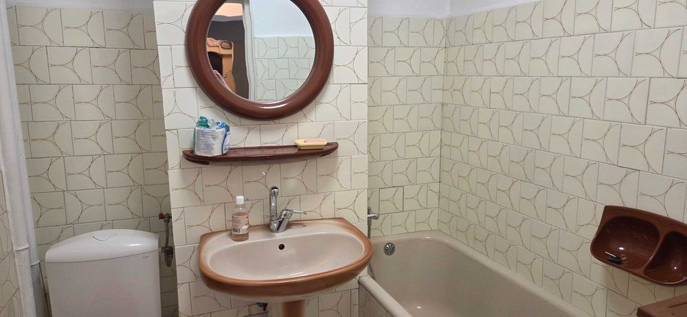 Proprietar, vand apartament 4 camere, ultracentral, Targoviste