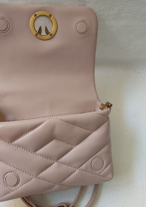 Чанта Pinko click puff nappa