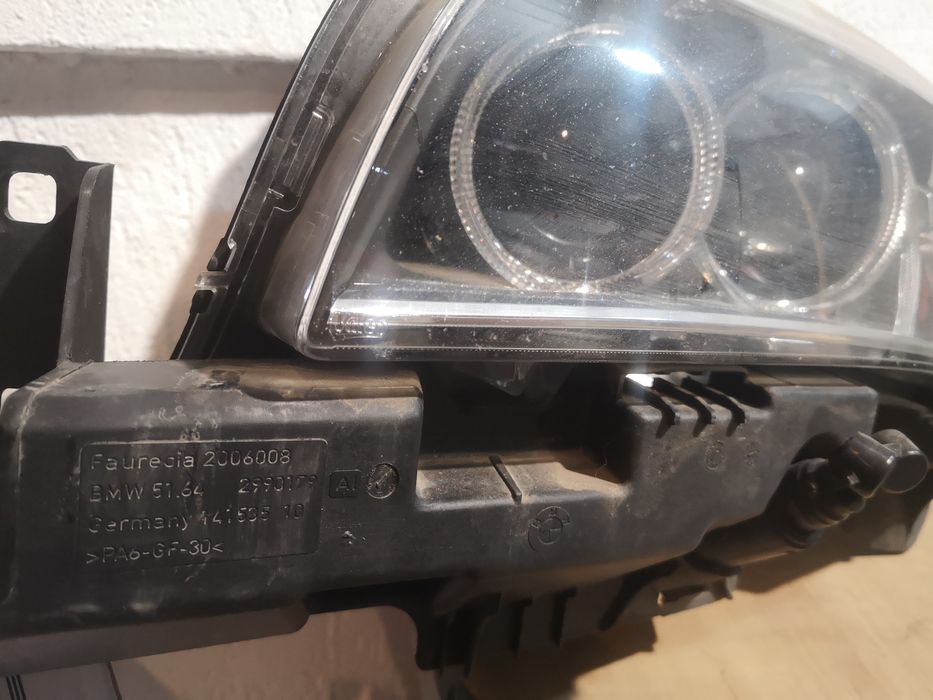 Far bmw x1 e84 stanga