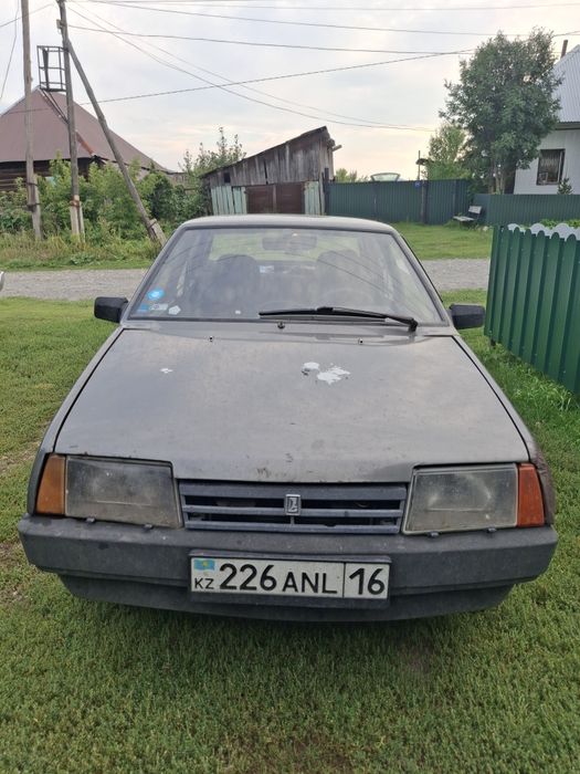 Продам машину ваз 21099