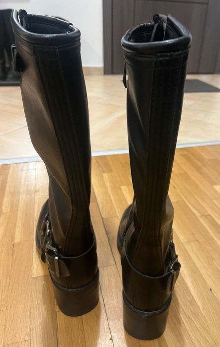 Tall winter cowboy style boots