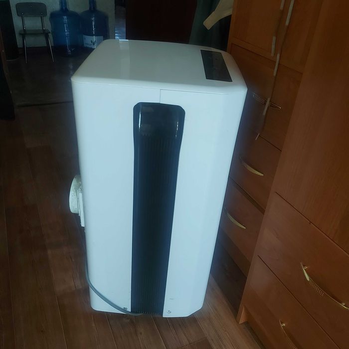Продам диван и кондиционер