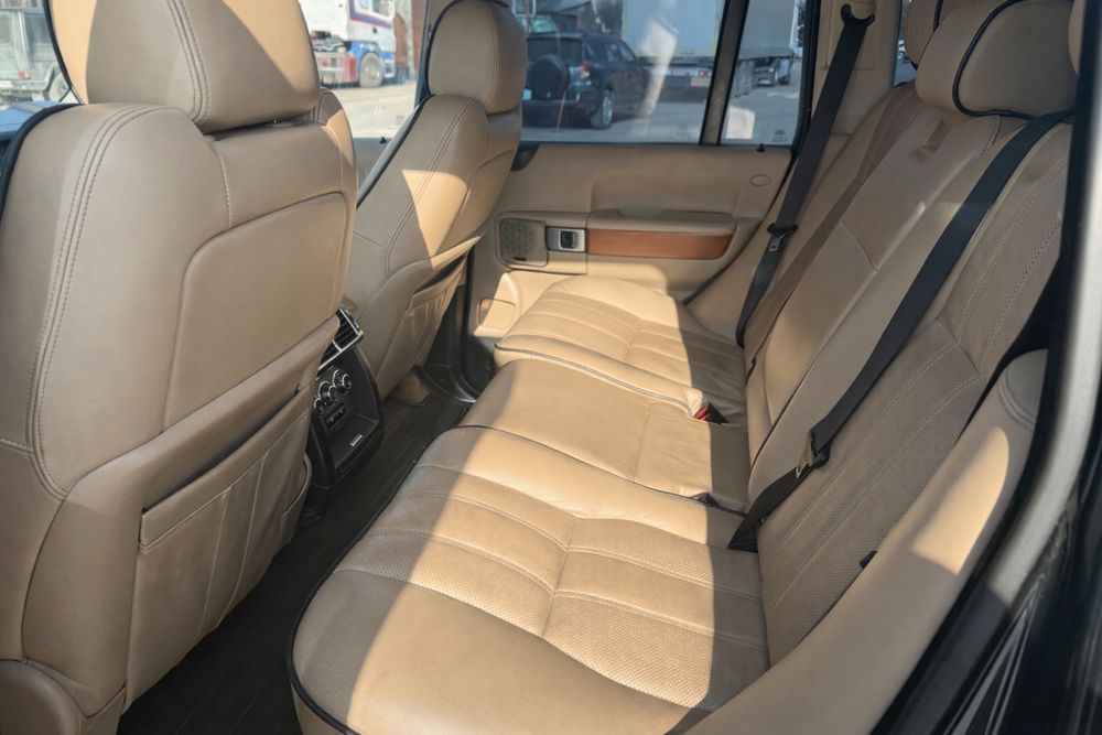 Продам машину Рендж ровер