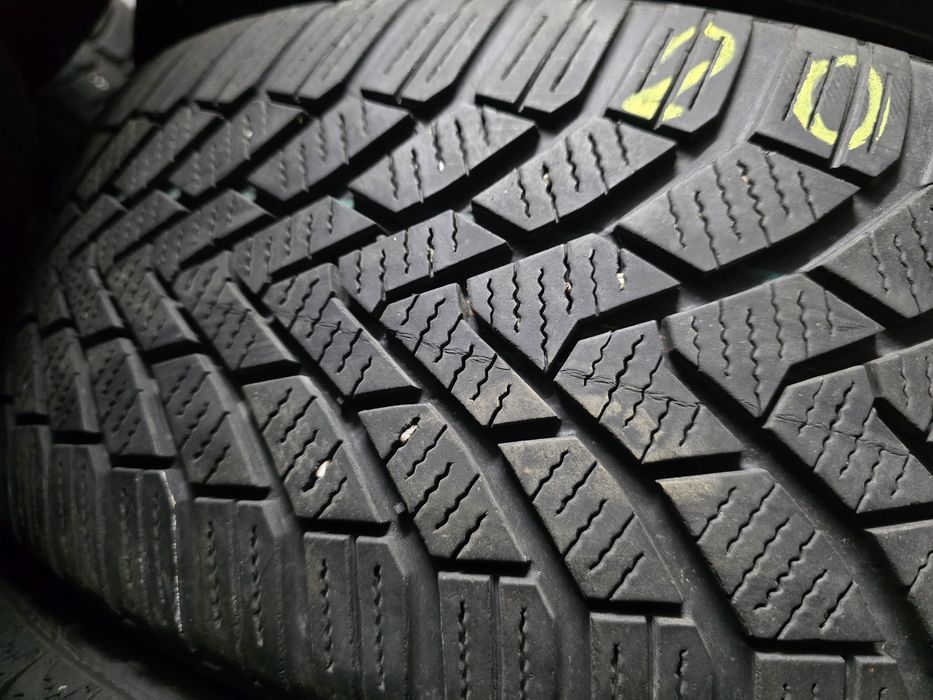 1бр Зимни гума 205 55 16 - Continental