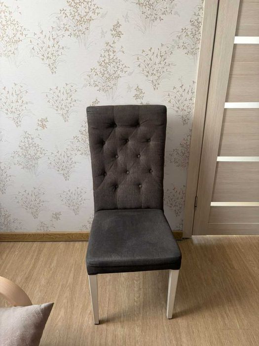 Продам кухонные стулья — 8 штук