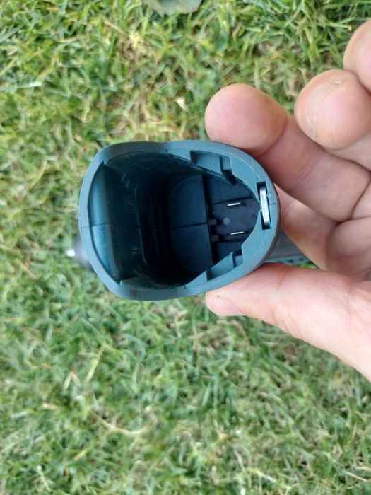 Bosch 12 volți corp filetanta