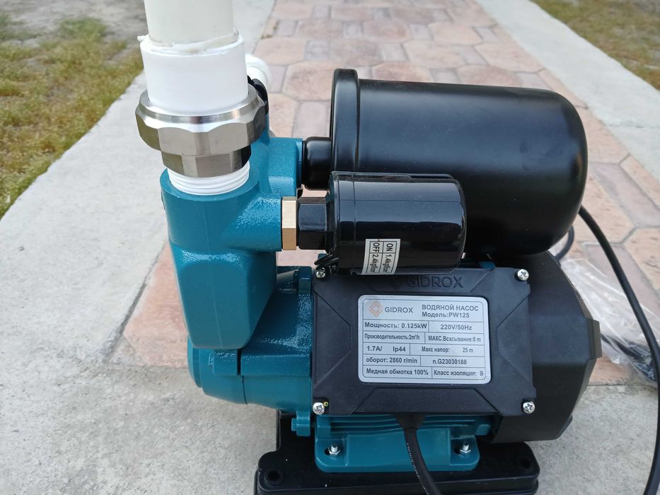 Продается насос водяной