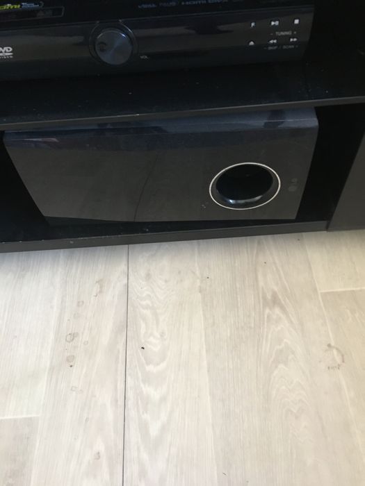 Домашни кинотеатр LG