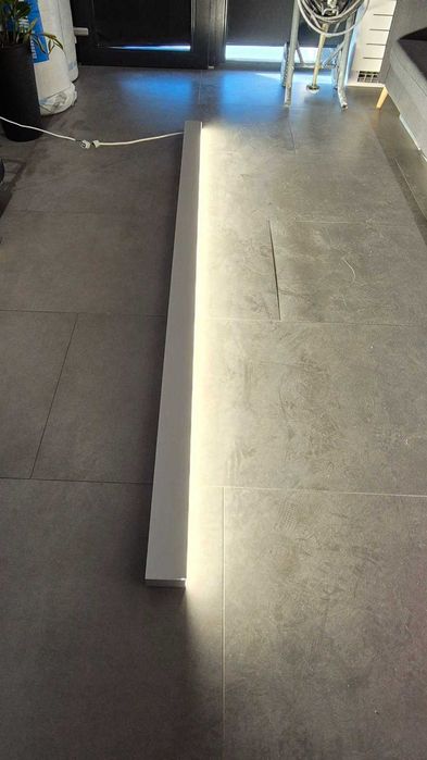 Линейно LED осветително тяло - висящо