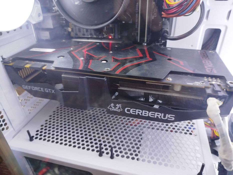 nVidia ASUS Cerberus 1060 GTX 8 GB 256 bit GDDR5 DVI HDMI DP на пломбе