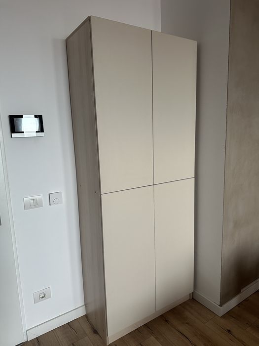 corp depozitare dulap