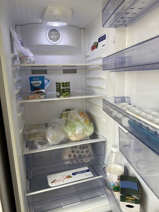 Продается холодильник в отличном состоянии Beko