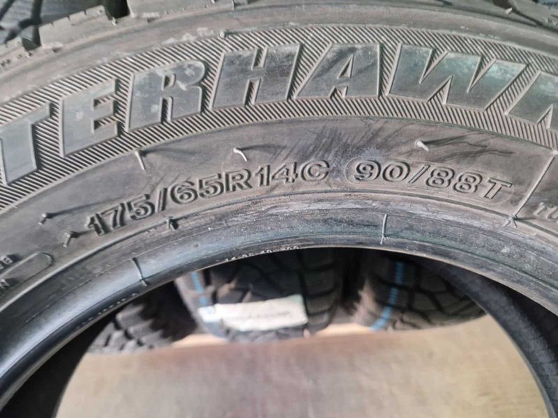 4 Firestone R14C 175/65
зимни бусови гуми 
DOT3517