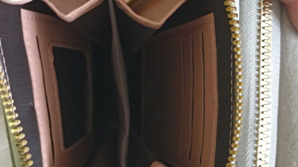 СТРАХОТНИ спортни чантички за телефон и документи - ИЗГОДНО !!!